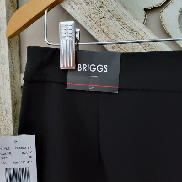 Briggs Women's Petite Elastic Waist Back Zip A-Line Skirt in Black - Picture 4 of 4